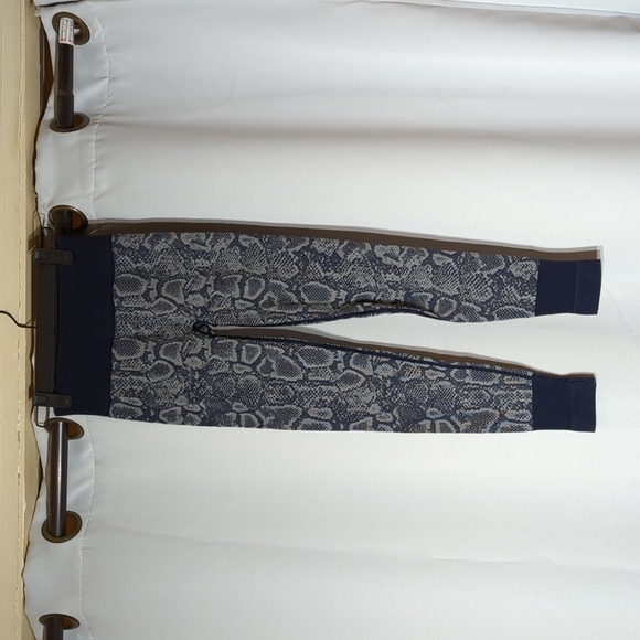 Nux Active Legging Full Length Blue Snakeskin print size small - Picture 1 of 8